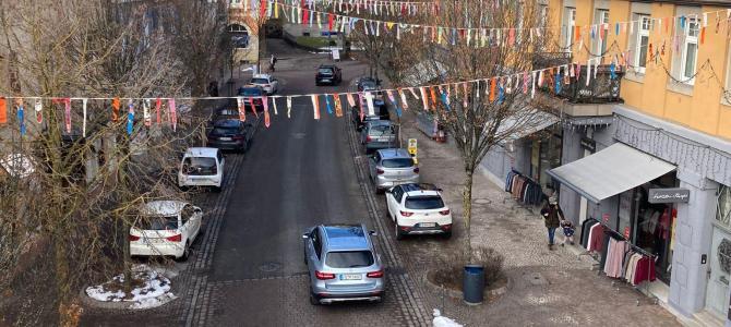 Fasnetsbendel hängen wieder